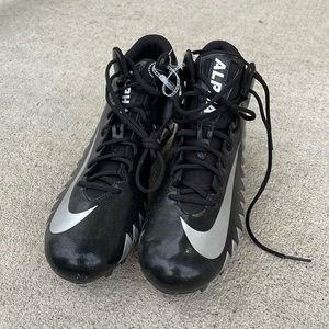 New Nike Menace Cleats with no box.   I got other cleats with an ankle strap.